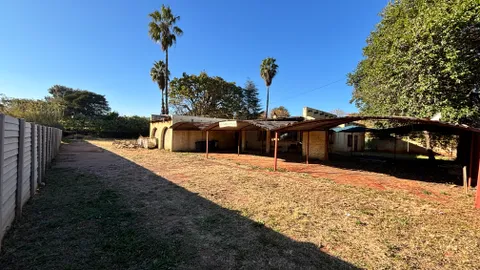 116 Orange Road, Akasia has a 1700m² Industrial Property Available For Sale and For Rent with a 5103m² Vacant Land Next Door For Sale and Rent (12)